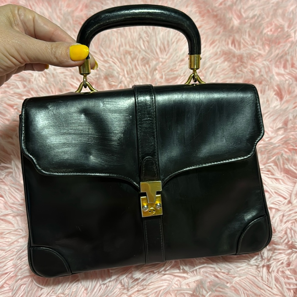 Saks Fifth Avenue Vintage Black Handle Bag with Red Interior - GUC